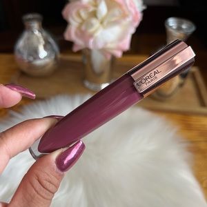 L’Oreal Paris Glow Paradise Lip Balm-in-Gloss Color 100